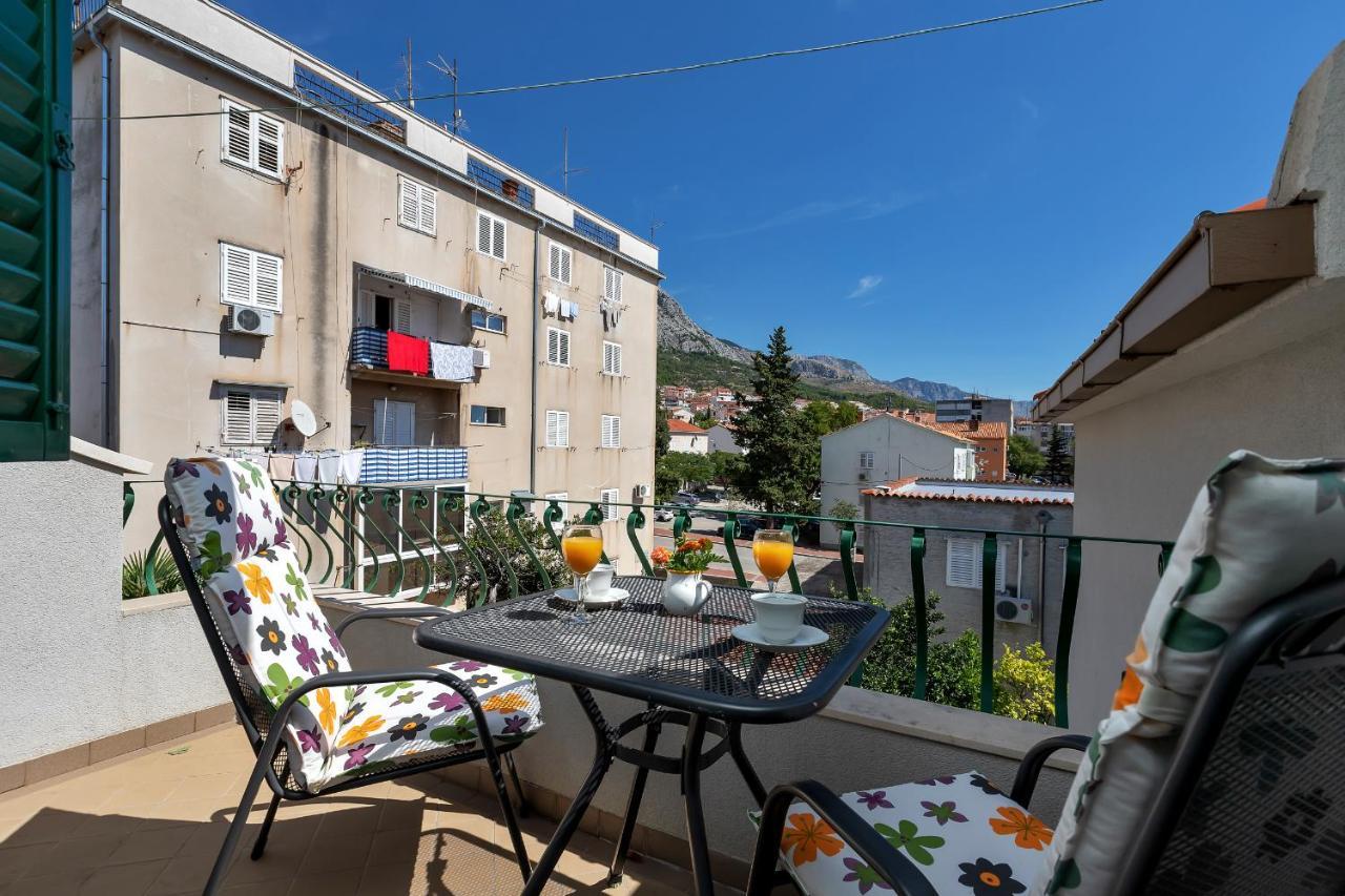 Apartments Carmen Makarska Esterno foto