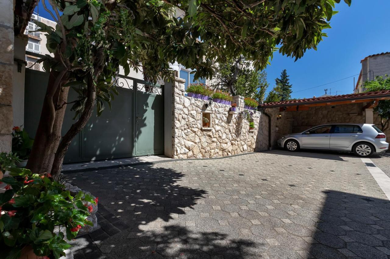 Apartments Carmen Makarska Esterno foto
