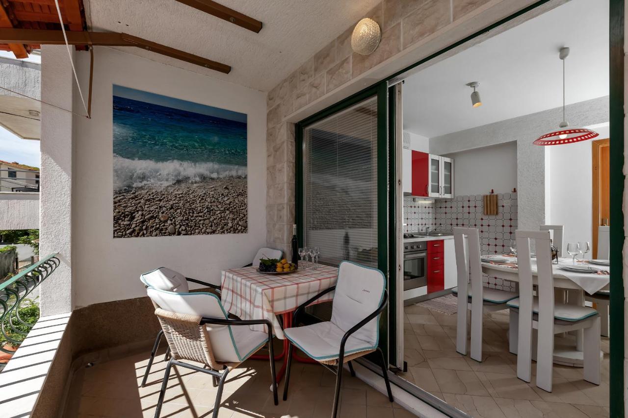 Apartments Carmen Makarska Esterno foto