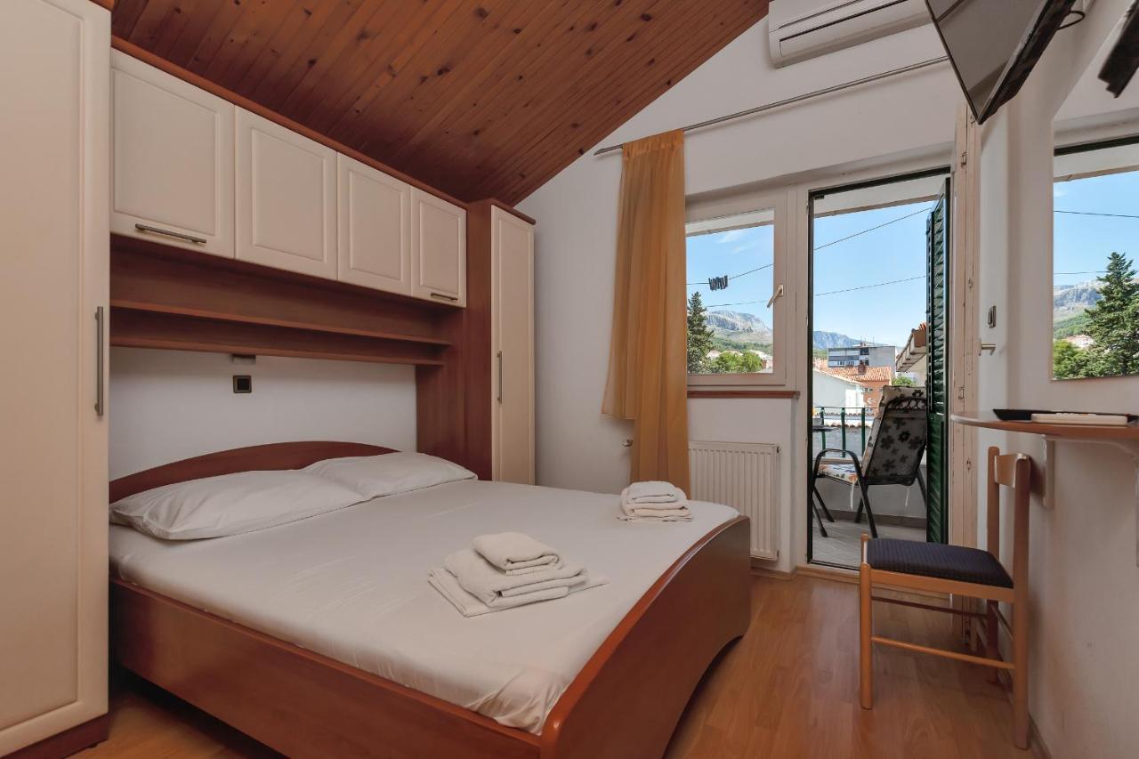 Apartments Carmen Makarska Esterno foto